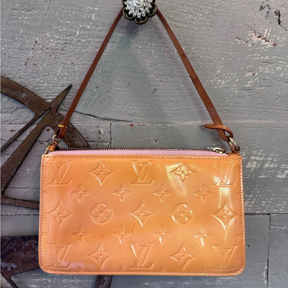 Louis Vuitton Vernis pochette
